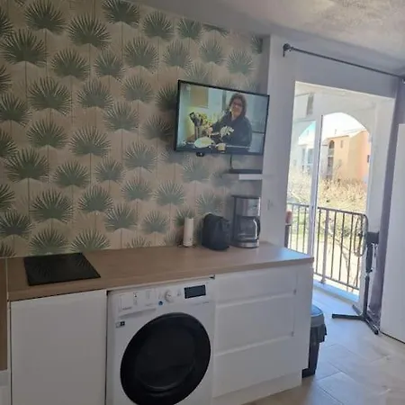 T2 Avec Charme. Apartment Fleury (Aude)